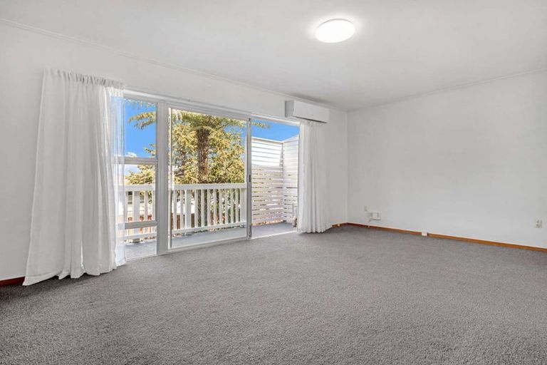 Photo of property in 1/5 Addison Drive, Glendene, Auckland, 0602