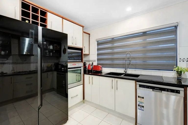 Photo of property in 151 Bucklands Beach Road, Bucklands Beach, Auckland, 2012