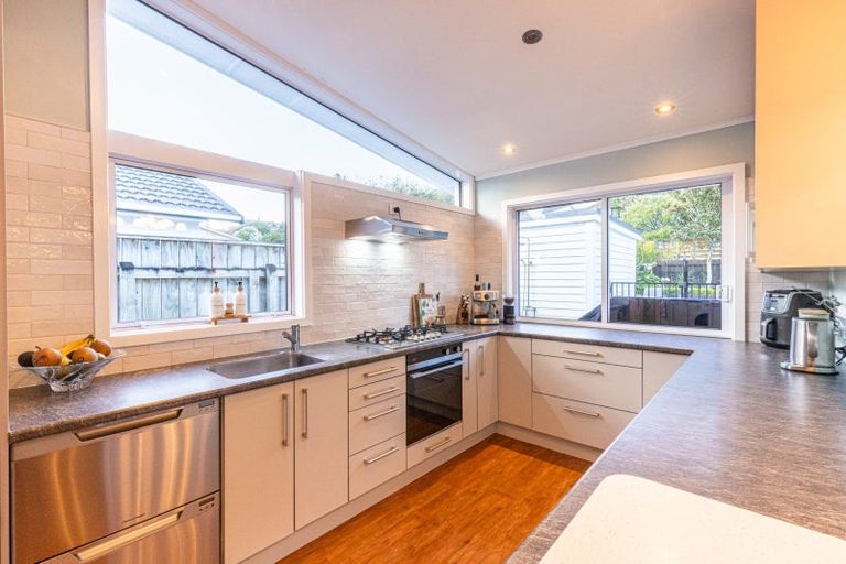 Photo of property in 56 Great North Road, Saint Johns Hill, Whanganui, 4500