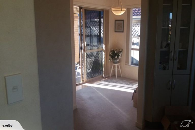 Photo of property in 17 Sovereign Isle Lane, Rototuna, Hamilton, 3210