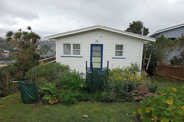 Photo of property in 10 Ogilvy Terrace, Plimmerton, Porirua, 5026