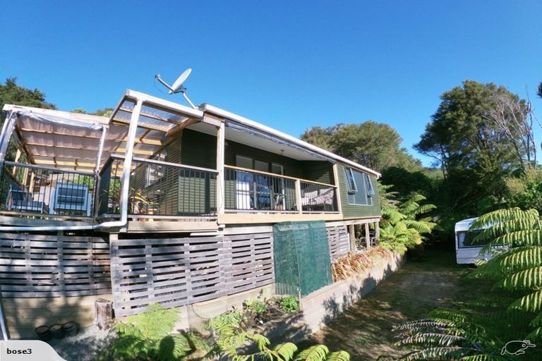 Photo of property in 271 Queen Charlotte Drive, Havelock, Picton, 7281