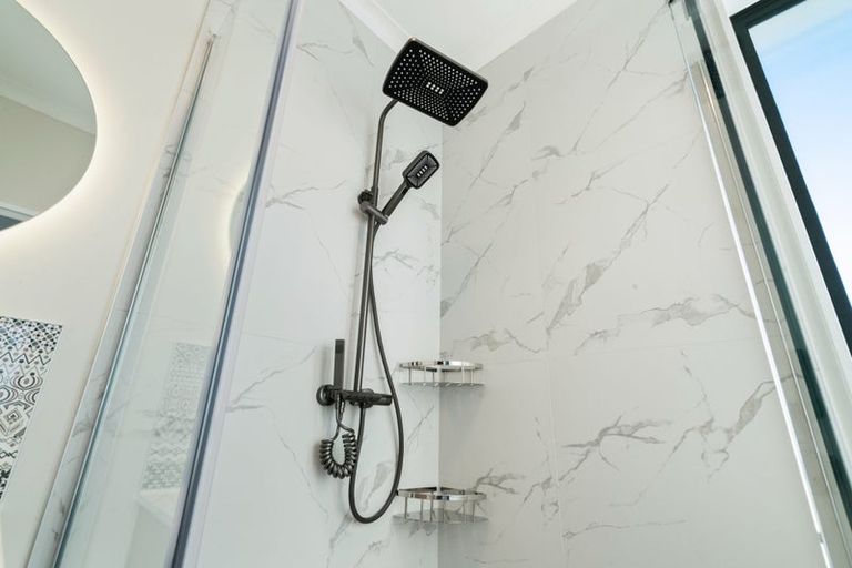 Photo of property in 5 Viv Green Place, Pokeno, 2402