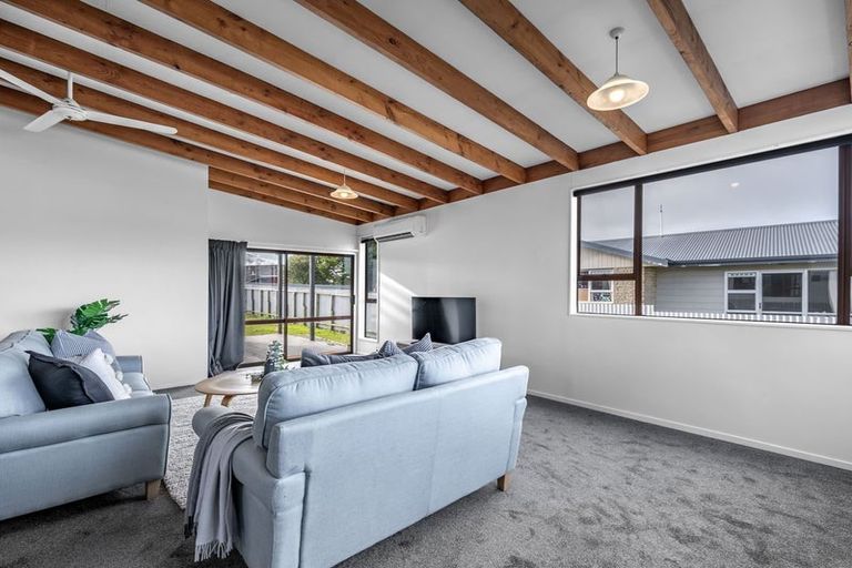 Photo of property in 57 Dunbeath Crescent, Kew, Invercargill, 9812