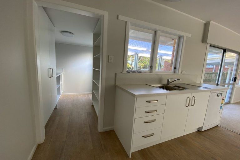 Photo of property in 11a Helena Road, Hillcrest, Hamilton, 3216