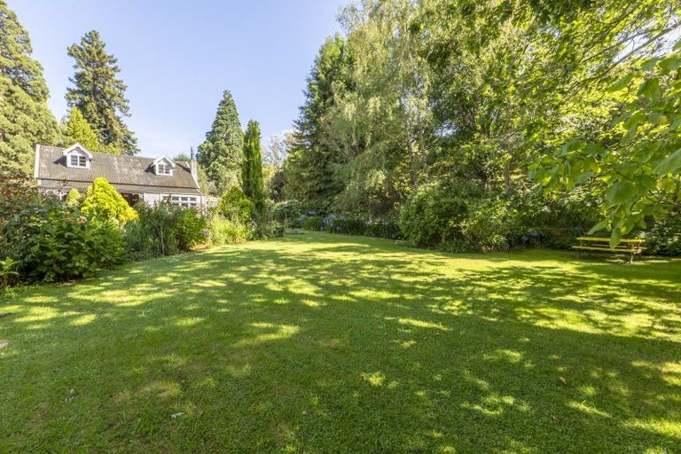 Photo of property in 2 Rose Street, Waipawa, 4210