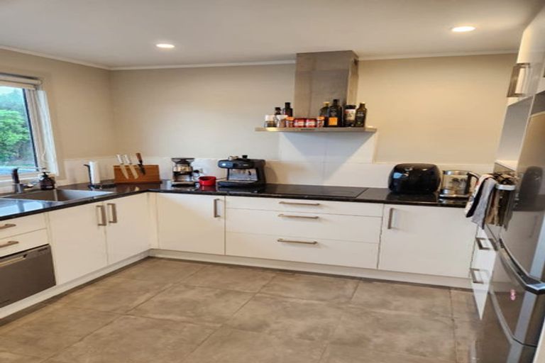 Photo of property in 2/21 Harwood Road, Mount Wellington, Auckland, 1060