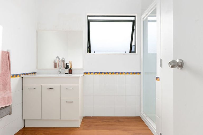 Photo of property in 11 West Ridge Drive, Western Heights, Hamilton, 3200