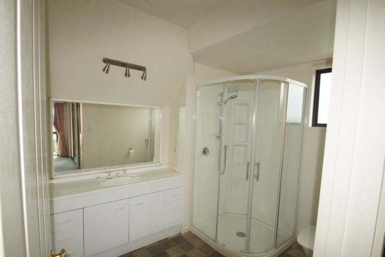 Photo of property in 1 Bowman Place, Sockburn, Christchurch, 8042