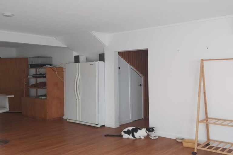 Photo of property in 2/249 Muritai Road, Eastbourne, Lower Hutt, 5013