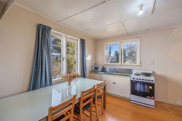 Photo of property in 740 East Coast Road, Pinehill, Auckland, 0632