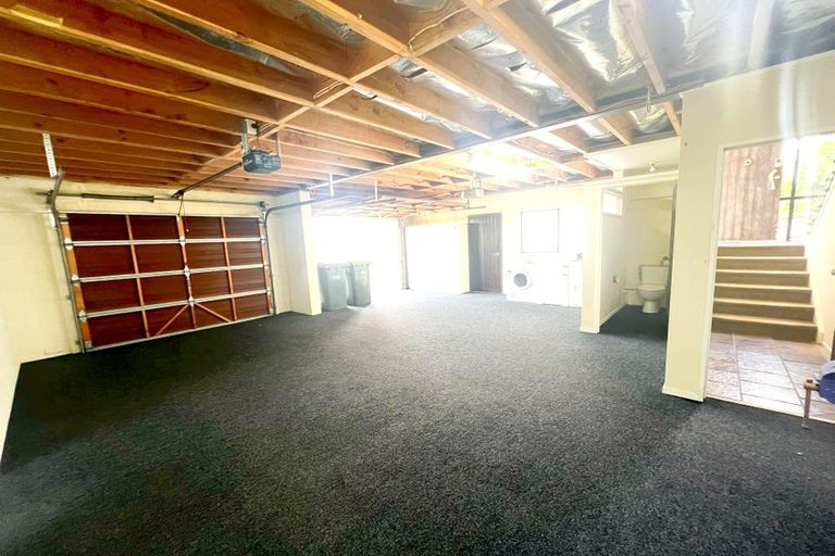 Photo of property in 34 Charles Dickens Drive, Mellons Bay, Auckland, 2014