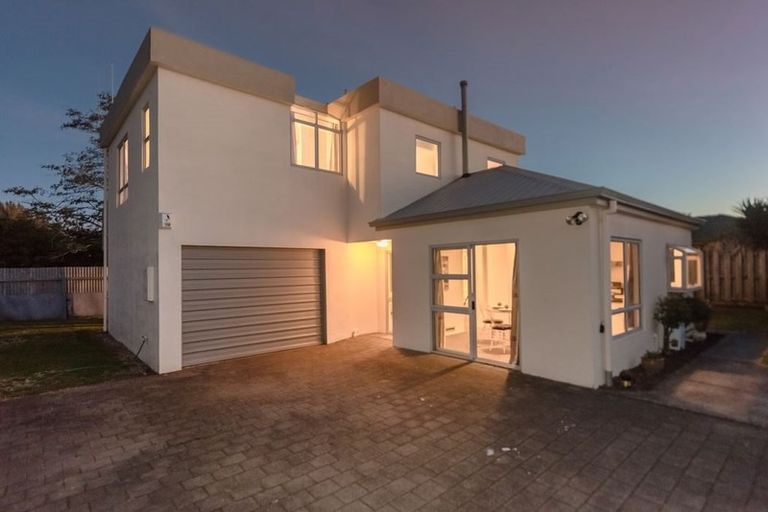 Photo of property in 140a Masters Avenue, Silverdale, Hamilton, 3216