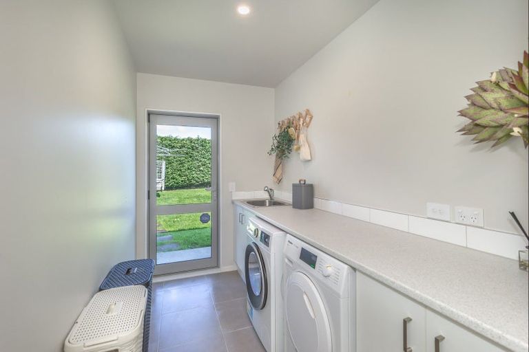 Photo of property in 56 Gladstone Road, Levin, 5571