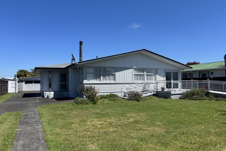 Photo of property in 4 Pohutukawa Drive, Tokoroa, 3420