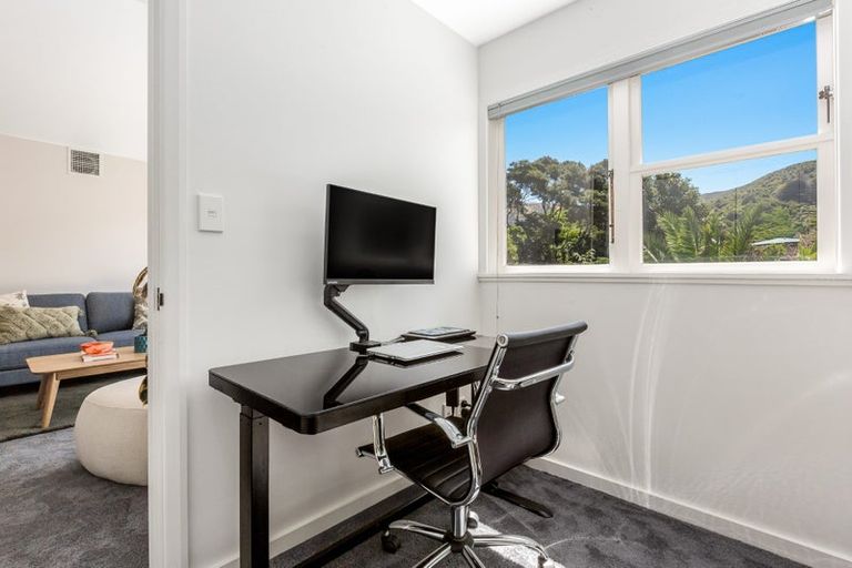 Photo of property in 20 Spencer Street, Crofton Downs, Wellington, 6035