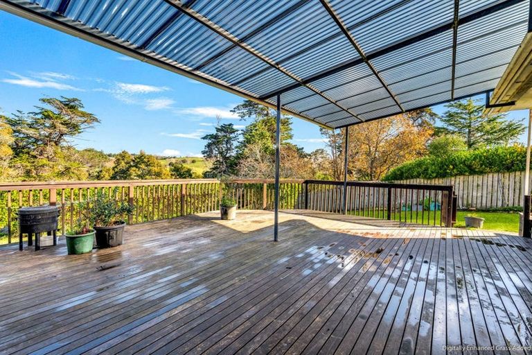 Photo of property in 8 Doctors Hill Road, Maungaturoto, 0520
