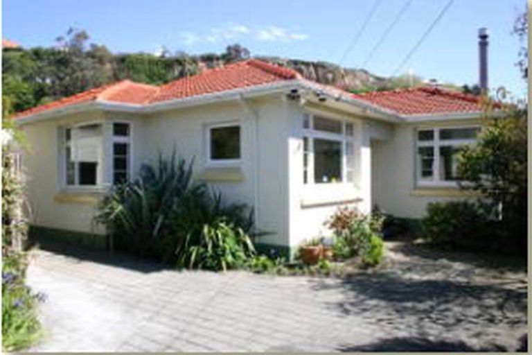 Photo of property in 396 Bay View Road, Saint Clair, Dunedin, 9012