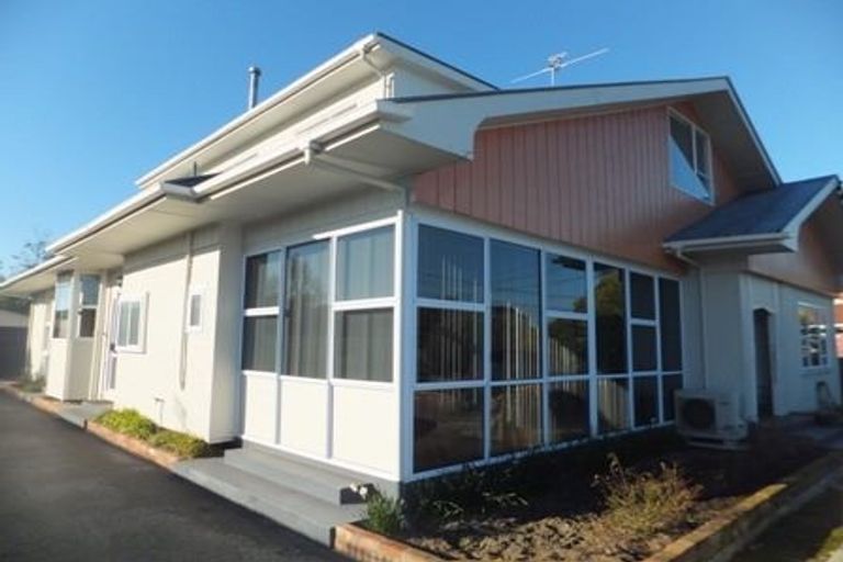 Photo of property in 4/586 Barbadoes Street, Edgeware, Christchurch, 8013