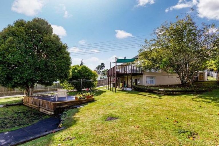 Photo of property in 69 Captain Scott Road, Glen Eden, Auckland, 0602