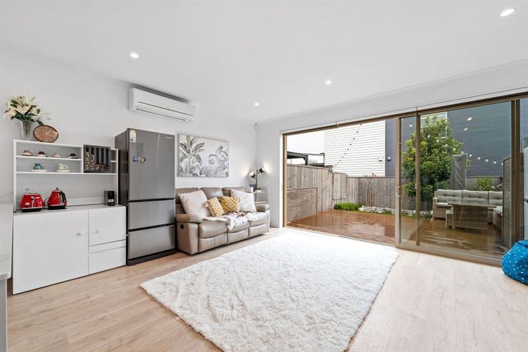 Photo of property in 25 Eyton Kay Road, Hobsonville, Auckland, 0616