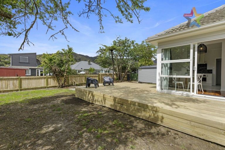 Photo of property in 16 Purser Grove, Fairfield, Lower Hutt, 5011