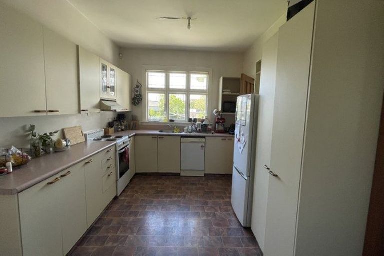 Photo of property in 96 Clyde Road, Ilam, Christchurch, 8041