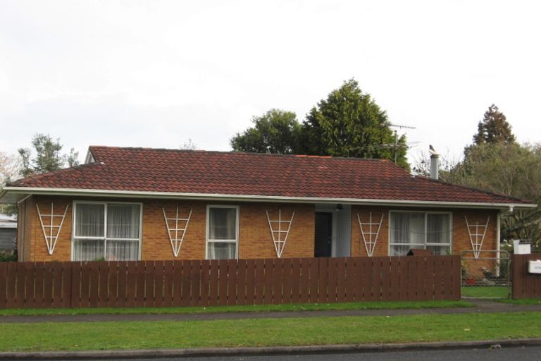 Photo of property in 3 Fairdale Avenue, Red Hill, Papakura, 2110