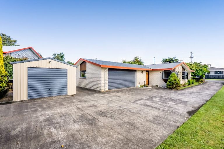 Photo of property in 37 Pembroke Road East, Stratford, 4332