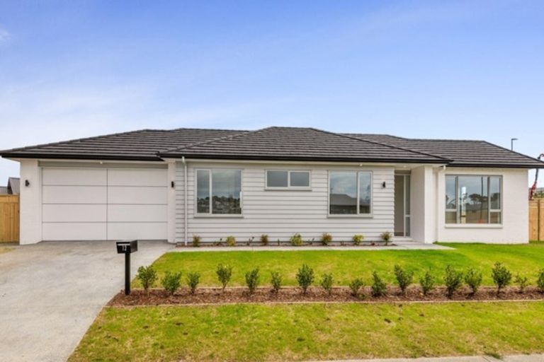 Photo of property in 12 Cadwil Drive, Beachlands, Auckland, 2018