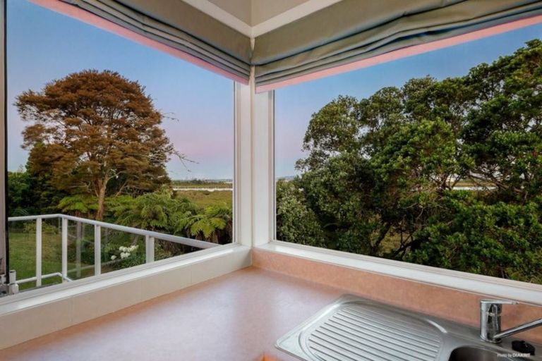 Photo of property in 41b Jaemont Avenue, Te Atatu South, Auckland, 0610