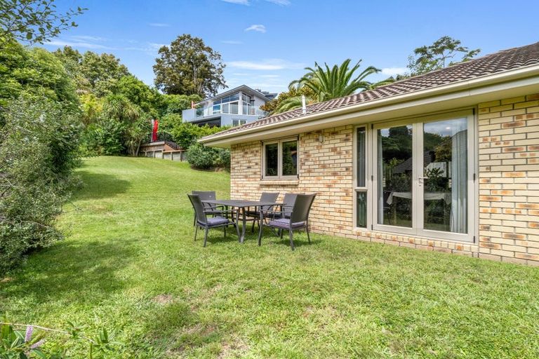 Photo of property in 8 Libra Place, Kawaha Point, Rotorua, 3010