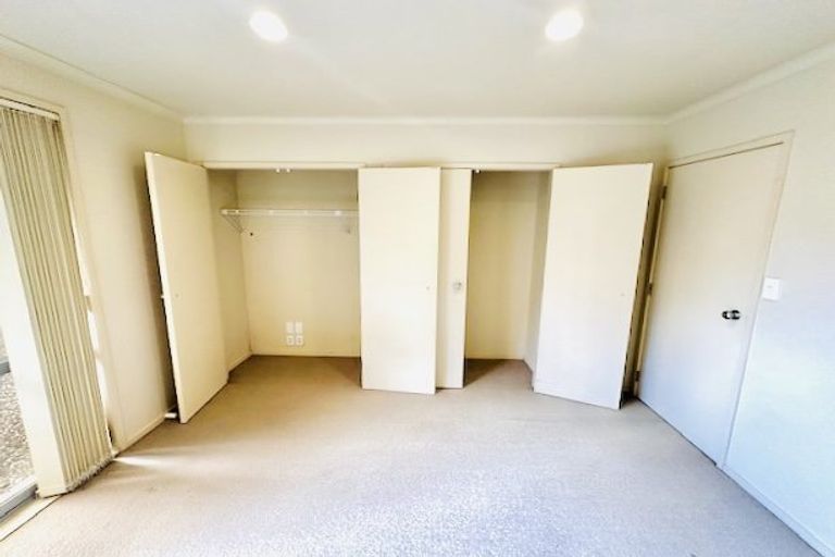 Photo of property in 70 Shelter Drive, Greenhithe, Auckland, 0632