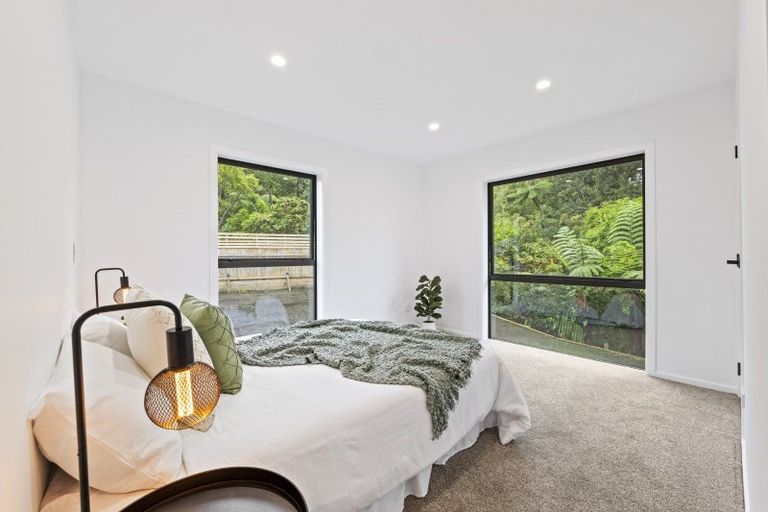 Photo of property in 11 Marina Grove, Frankleigh Park, New Plymouth, 4310