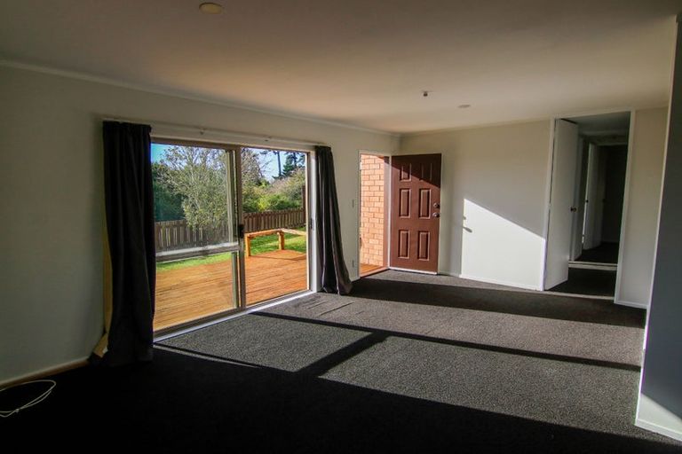 Photo of property in 2/195 Burswood Drive, Burswood, Auckland, 2013
