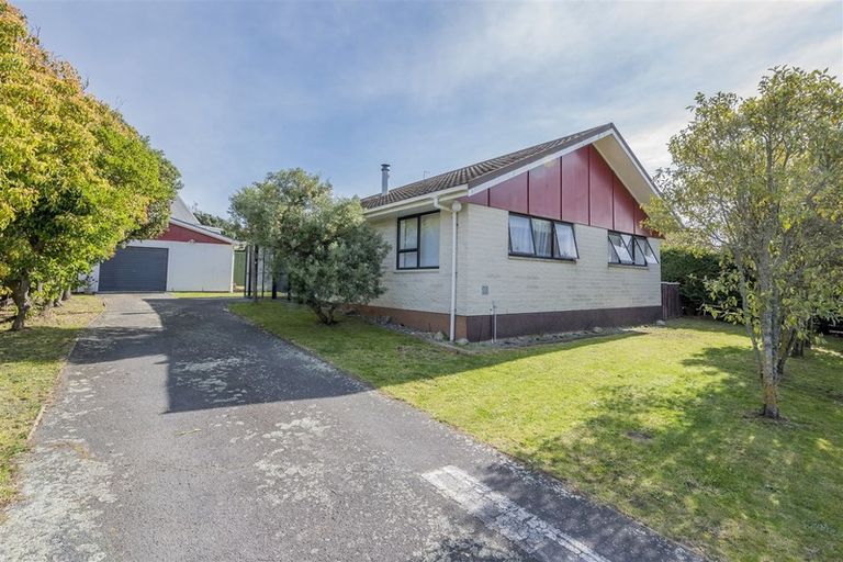 Photo of property in 99 Norfolk Crescent, Otaki Beach, Otaki, 5512