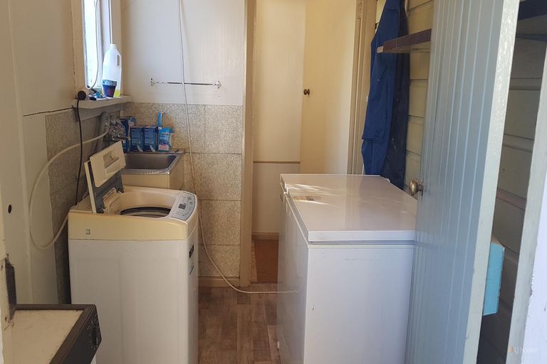 Photo of property in 12 Naylor Street, Waimate, 7924