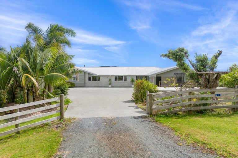 Photo of property in 33 Rua Road, Mangawhai, 0573