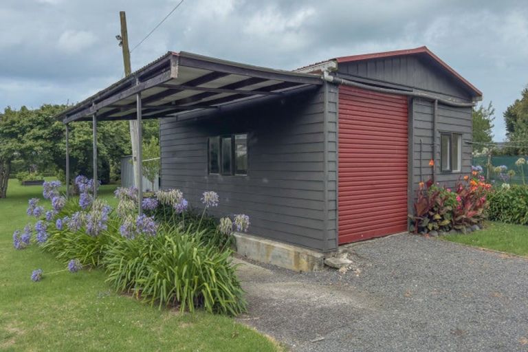 Photo of property in 1694 East Coast Road, Whakatiwai, Pokeno, 2473