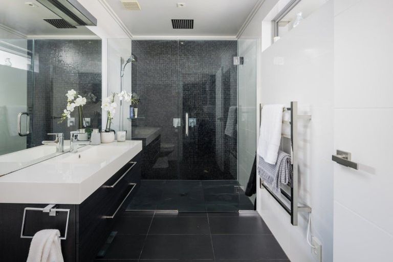 Photo of property in 142 Saint James Drive, Huntington, Hamilton, 3210