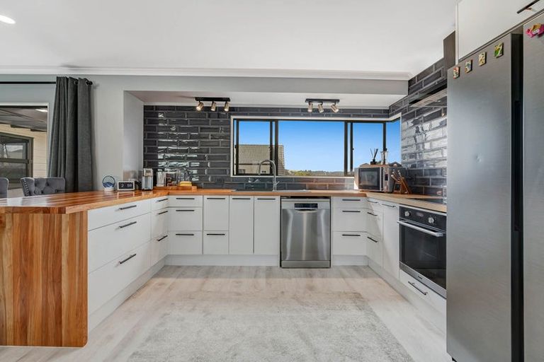 Photo of property in 5 Windward Terrace, Snells Beach, 0920