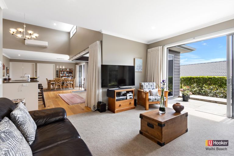 Photo of property in 31 Browns Drive, Waihi Beach, 3611
