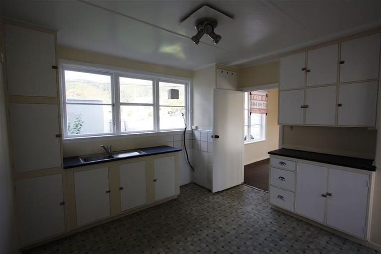 Photo of property in 78 Seddon Street, Naenae, Lower Hutt, 5011
