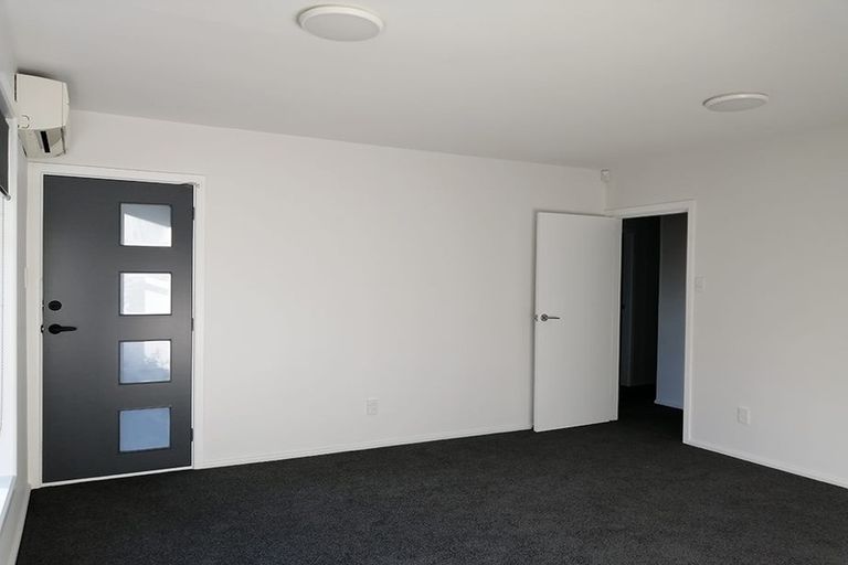 Photo of property in 2/8 Leslie Street, Upper Riccarton, Christchurch, 8041