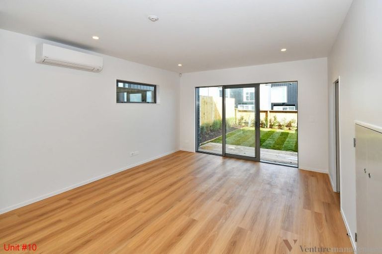 Photo of property in 10/22 James Laurie Street, Henderson, Auckland, 0612