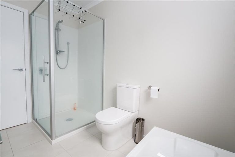 Photo of property in 27 Ridgedale Crescent, Flagstaff, Hamilton, 3210