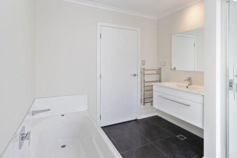 Photo of property in 11 Rebekah Crescent, Flagstaff, Hamilton, 3210