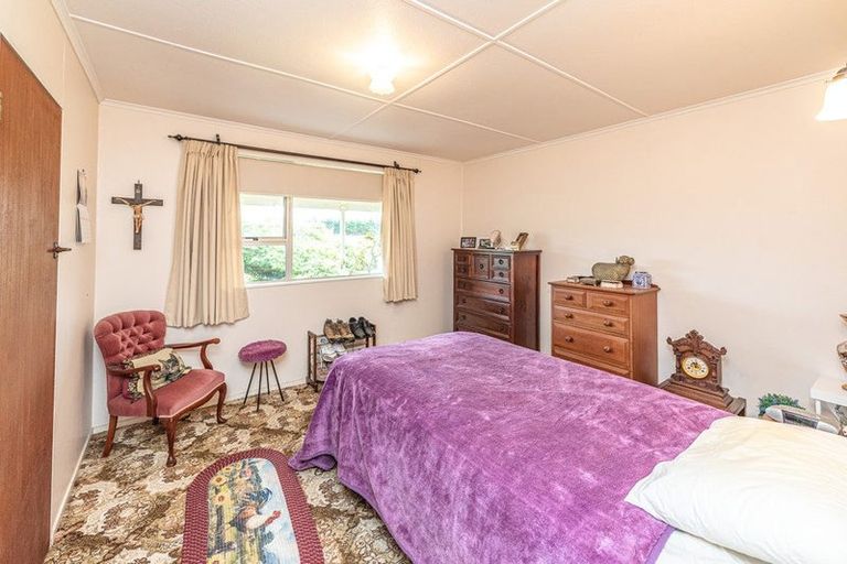 Photo of property in 5 Fookes Street, Waverley, 4510