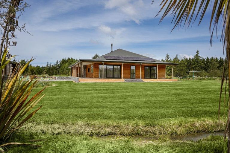 Photo of property in 2832 South Eyre Road, Eyrewell, Rangiora, 7476