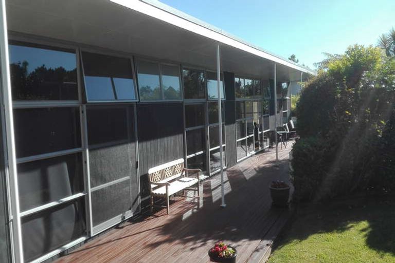 Photo of property in 10a Sunnynook Road, Sunnynook, Auckland, 0620